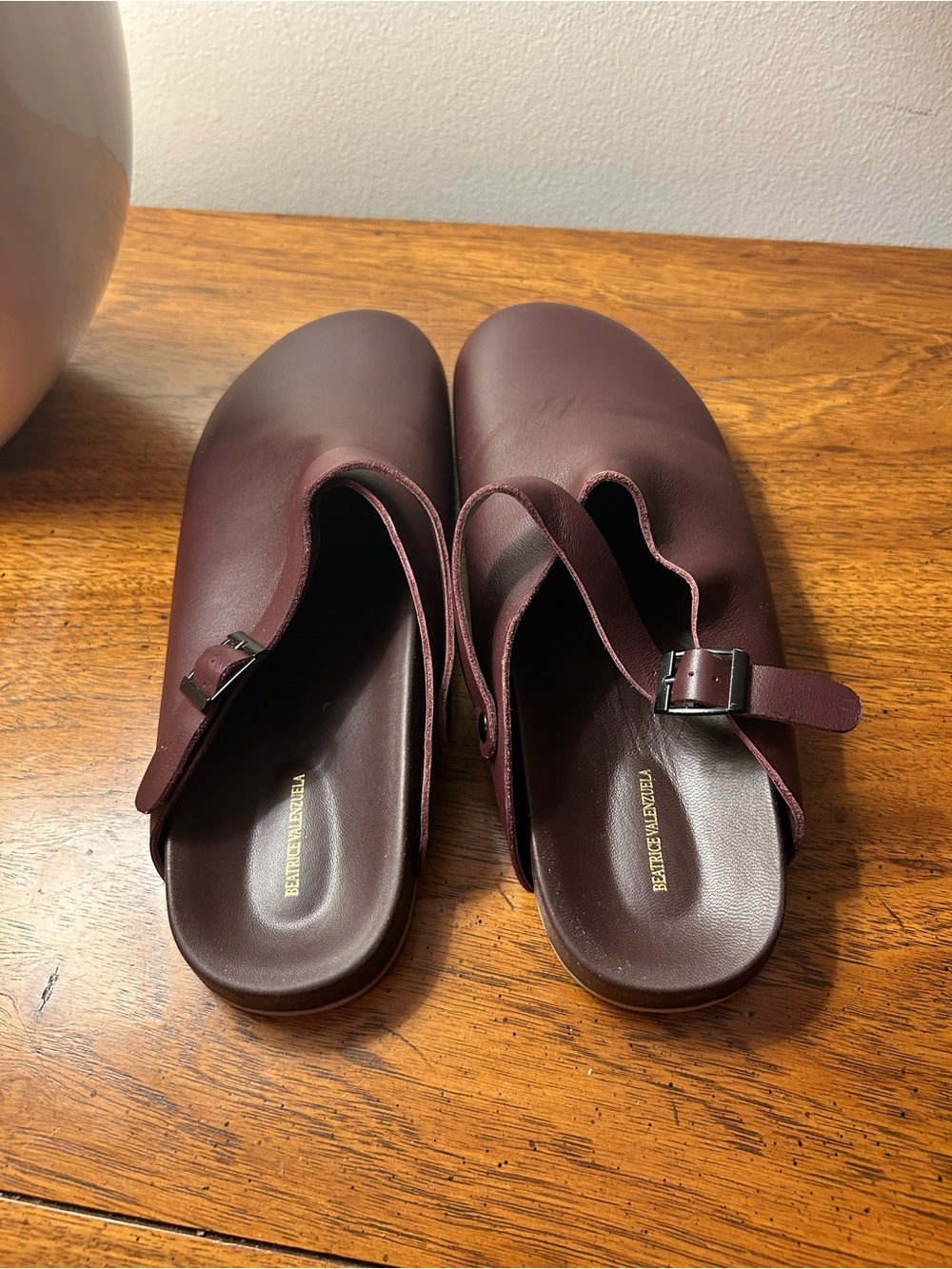 Beatrice Valenzuela Burgundy Leather Slip-On Mules - Picture 4 of 5